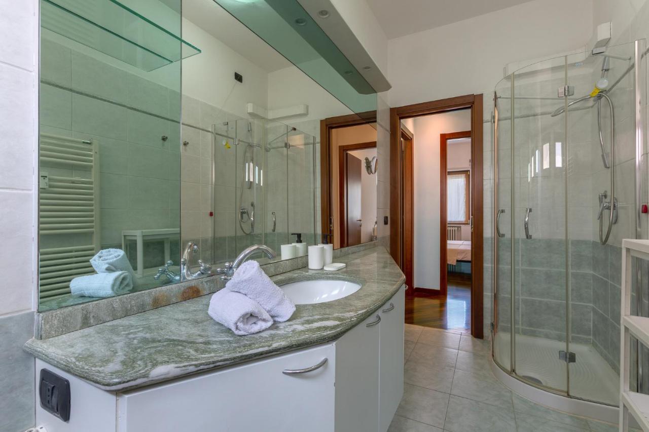 Prospettiva Corso Giovecca Apartment Ferrara Luaran gambar
