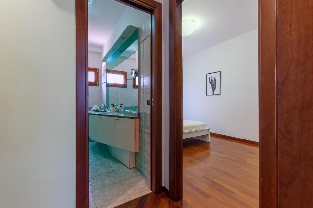 Prospettiva Corso Giovecca Apartment Ferrara Luaran gambar